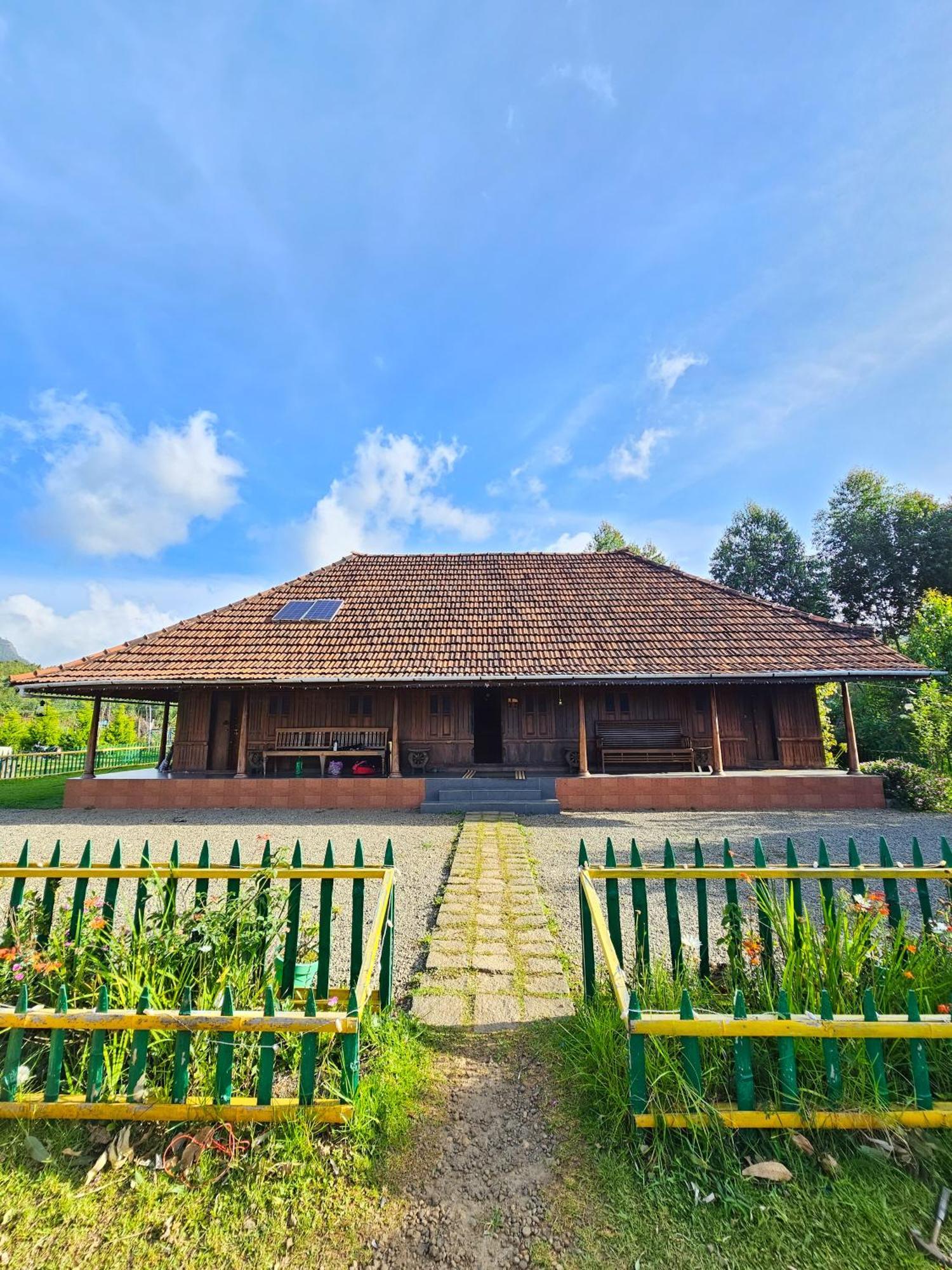 Nature Castle -Traditional Villa,Vattavada Kottakamboor Exterior foto